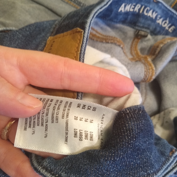 Jeans - Picture 3 of 3